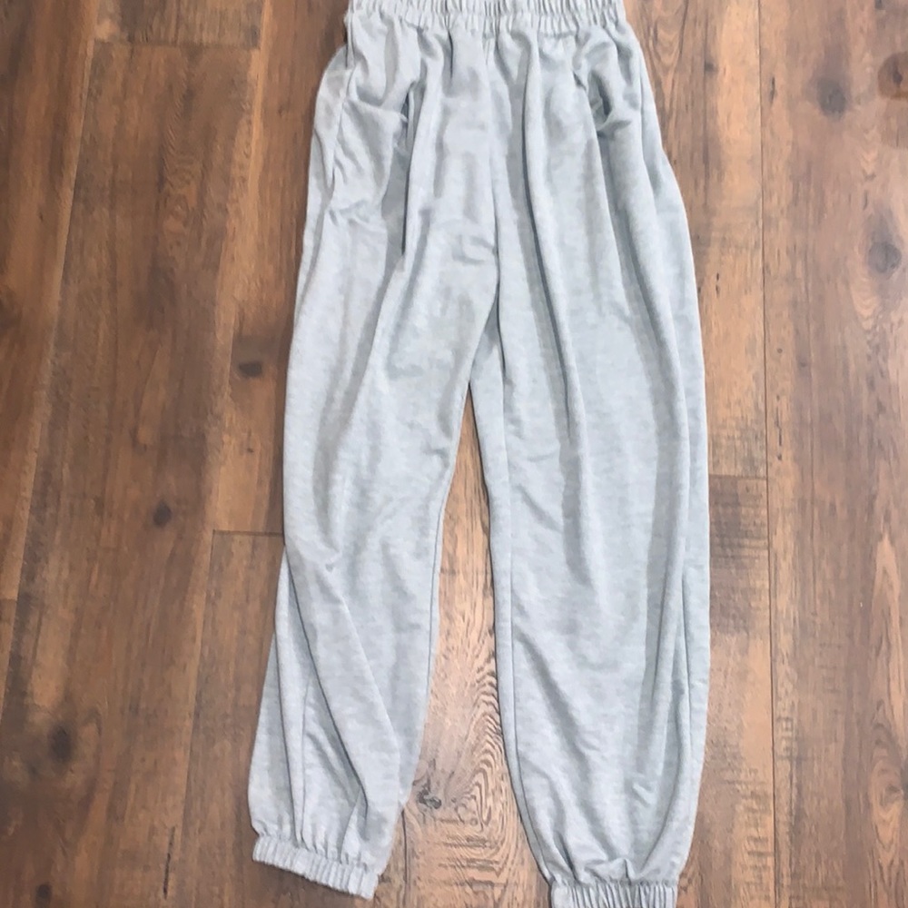 shein grey sweat pants!